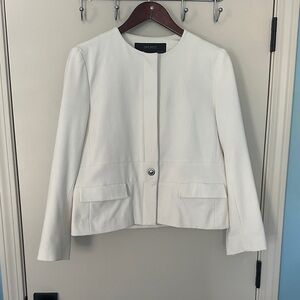 Zara Women's Elegant Cream Blazer